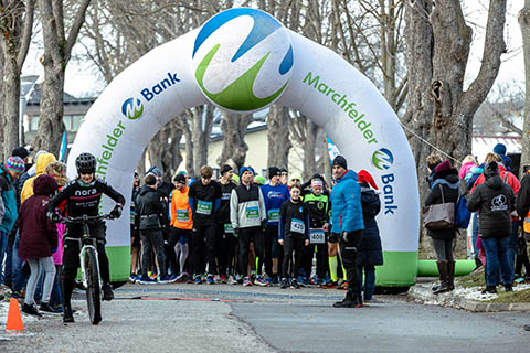 Läufer bei der Marchfelder Bank Laufserie 2025