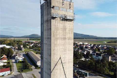 Siloturm in Engelhartstetten von Silosophie - Marchfelder Bank